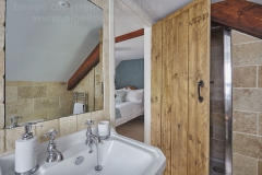 En suite bathroom